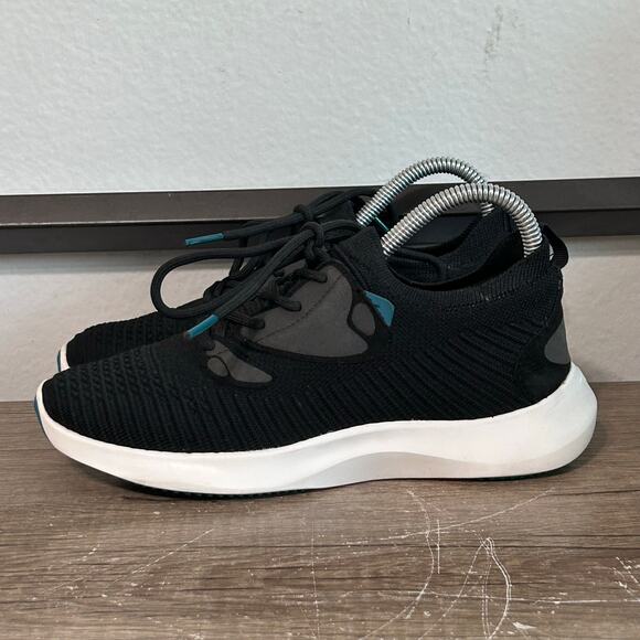 Vessi Shoes - Vessi Everyday 2.0 Women’s Athletic Shoes Sneakers Size 6 Black